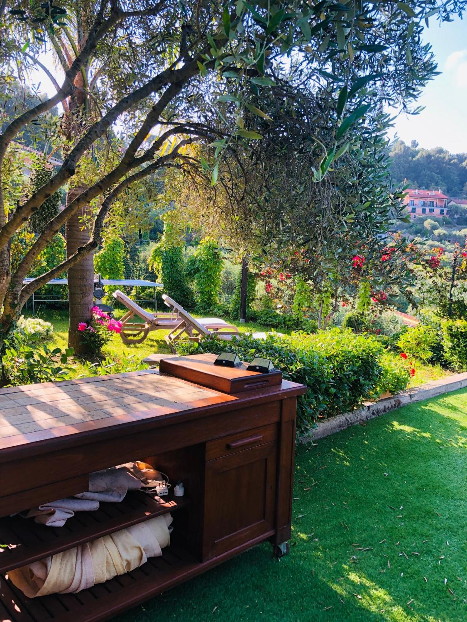 Le Jardin Sur Mer Avec Bike Et Mtb Tour Hotel Imperia Eksteriør billede